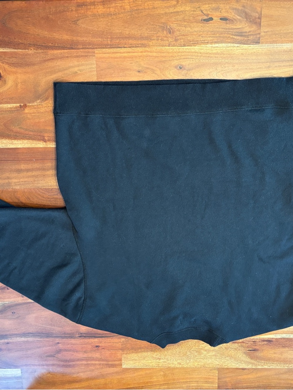 Mejuri Black Embroidered Logo Crewneck Sweatshirt - UNISEX - Black - Large - Picture 10 of 10